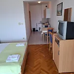 Appartement Petricevic 3 *