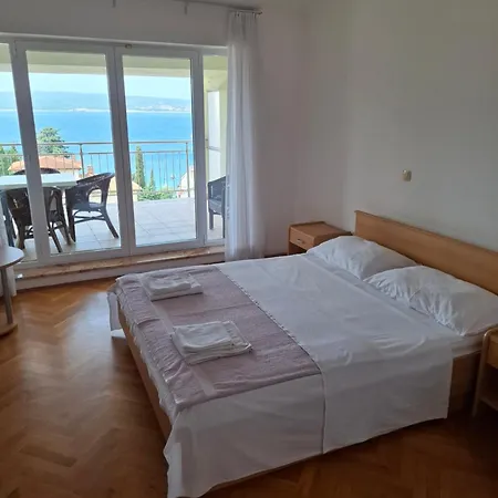 Apartment Petricevic 3 Selce