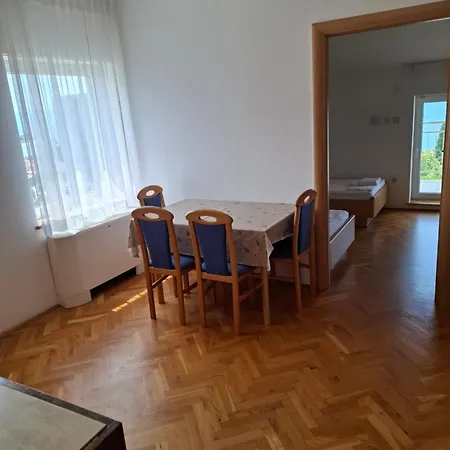 Petricevic 3 Apartment