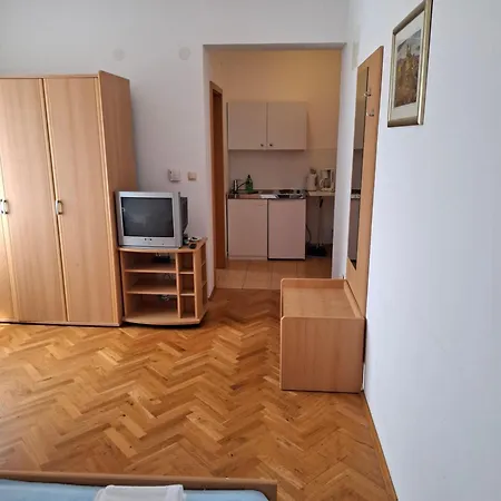 Apartment Petricevic 3 Selce