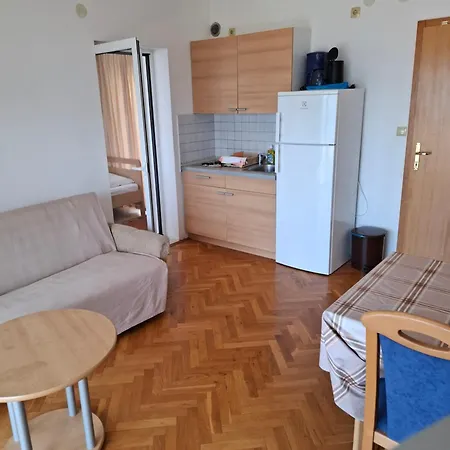 Petricevic 3 Apartment *