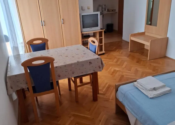 Petricevic 3 Apartment