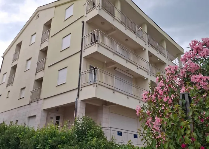 Petricevic 3 Apartment Selce